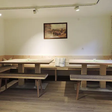 Oberhaus 236w * فينكنبرغ